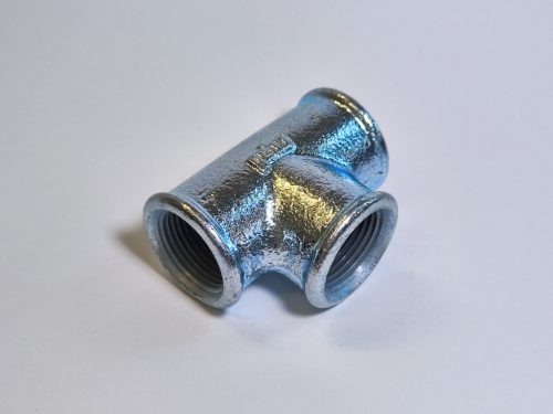 Horganyzott T-idom 3/4"