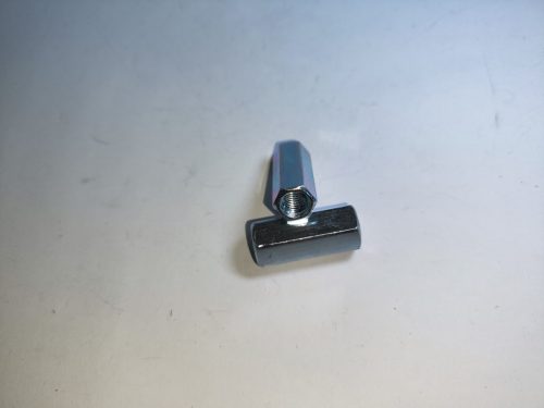 Menetes szárhosszabbító M8 x 30 mm